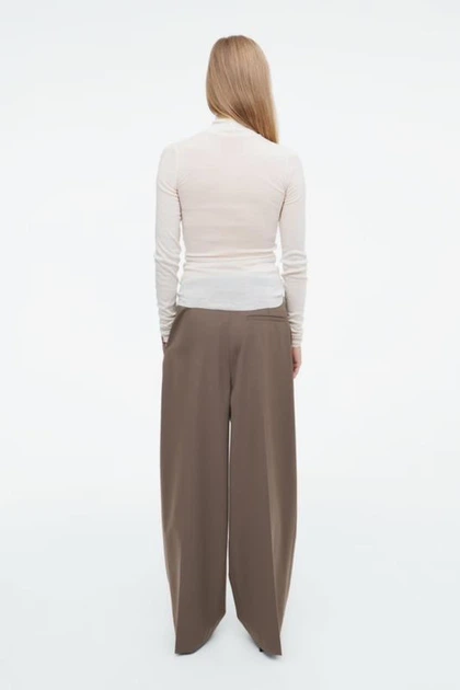 Гольф жіночий COS merino wool turtleneck top 0989040004 M - Фото 2 Гольф жіночий COS merino wool turtleneck top 0989040004 M - зображення 2