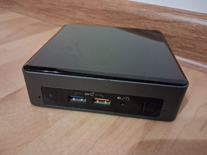 Неттоп Intel NUC NUC8BEK USFF / Intel Core i3-8109U (2 (4) ядра по 3.0 - 3.6 GHz) / 16 GB DDR4 / 256 GB SSD / Intel UHD Graphics 630 / USB 3.1 / HDMI / Wi-Fi б/у - изображение 2