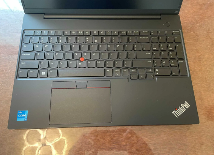Ультрабук Lenovo Thinkpad E16 / 16" (1920x1200) IPS / Intel Core i3-1315U (6 (8) ядра по 1.2 - 4.5 GHz) / 16 GB DDR4 / 256 GB SSD / Intel UHD Graphics for 13th Generation / WebCam б/у - изображение 4