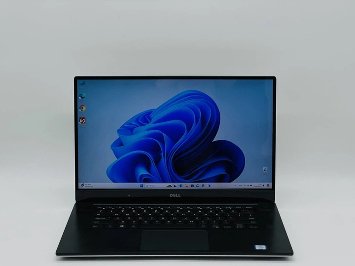 Мобильная рабочая станция Б-класс Dell Precision 5520 / 15.6" (3840x2160) IGZO Touch / Intel Core i7-7820HQ (4 (8) ядра по 2.9 - 3.9 GHz) / 16 GB DDR4 / 250 GB SSD / nVidia Quadro M1200, 4 GB GDDR5, 128-bit / WebCam б/у - изображение 2