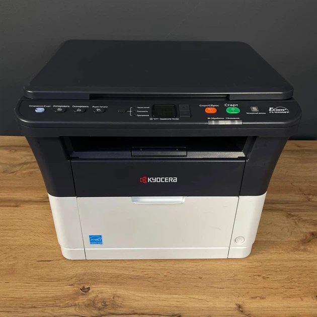 БФП Kyocera FS-1020MFP / Лазерний монохромний друк / 1800x600 dpi / A4 / 20 стор/хв / USB 2.0 / Кабелі в комплекті б/в - зображення 2