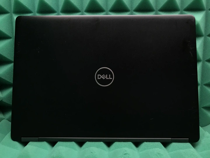 Ноутбук Б-класс Dell Latitude 5490 / 14" (1920x1080) IPS / Intel Core i5-7300U (2 (4) ядра по 2.6 - 3.5 GHz) / 4 GB DDR4 / 128 GB SSD / Intel HD Graphics 620 / WebCam / USB 3.1 / HDMI / Windows 10 б/у - Фото 5 Ноутбук Б-класс Dell Latitude 5490 / 14" (1920x1080) IPS / Intel Core i5-7300U (2 (4) ядра по 2.6 - 3.5 GHz) / 4 GB DDR4 / 128 GB SSD / Intel HD Graphics 620 / WebCam / USB 3.1 / HDMI / Windows 10 б/у - изображение 5