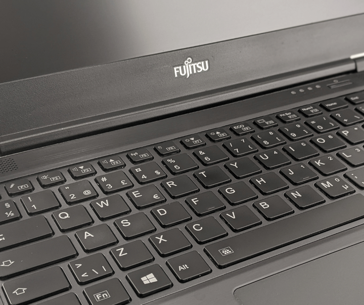 Ультрабук Fujitsu LifeBook U7410 / 14" (1920x1080) IPS / Intel Core i5-10210U (4 (8) ядра по 1.6 - 4.2 GHz) / 8 GB DDR4 / 240 GB SSD / Intel UHD Graphics / WebCam б/у - изображение 3