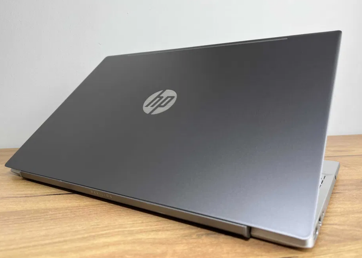 Ноутбук HP Pavilion Laptop 15-cw0505sa / 15.6" IPS / Ryzen 3 2300U (4 ядра по 2-3.4 GHz) / 8GB DDR4 / 128GB SSD NVME / WebCam / AMD Radeon Vega 6 / Win10 PRO Lic б/у - Фото 4 Ноутбук HP Pavilion Laptop 15-cw0505sa / 15.6" IPS / Ryzen 3 2300U (4 ядра по 2-3.4 GHz) / 8GB DDR4 / 128GB SSD NVME / WebCam / AMD Radeon Vega 6 / Win10 PRO Lic б/у - изображение 4