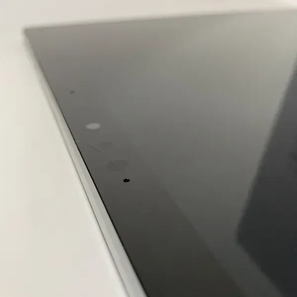 Ноутбук-трансформер Б-класс Microsoft Surface Book 2 / 15" (3240x2160) IPS Touch / Intel Core i7-8650U (4 (8) ядра по 1.9 - 4.2 GHz) / 16 GB DDR3 / 256 GB SSD / nVidia GeForce GTX 1060, 6 GB GDDR5, 192-bit / USB Type-C / WebCam / SD Card Reader б/у - изображение 3