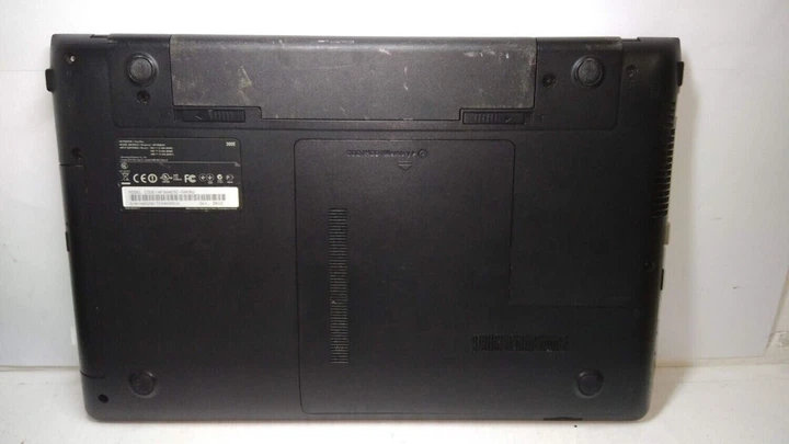Ноутбук Б-класс Samsung NP300E5C / 15.6" (1366x768) TN / Intel Celeron B820 (2 ядра по 1.7 GHz) / 4 GB DDR3 / 500 GB HDD / nVidia GeForce GT 620M, 1 GB DDR3, 64-bit / WebCam / АКБ не держит б/у - Фото 9 Ноутбук Б-класс Samsung NP300E5C / 15.6" (1366x768) TN / Intel Celeron B820 (2 ядра по 1.7 GHz) / 4 GB DDR3 / 500 GB HDD / nVidia GeForce GT 620M, 1 GB DDR3, 64-bit / WebCam / АКБ не держит б/у - изображение 9