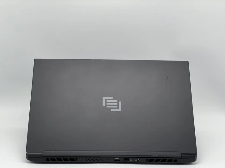Игровой ноутбук MainGear Vector Pro 2 MG-VCP2-17I3080T / 17.3" (2560x1440) IPS / Intel Core i9-12900H (14 (20) ядер по 3.8 - 5.0 GHz) / 32 GB DDR5 / 1472 GB SSD / nVidia GeForce RTX 3080 Ti, 16 GB GDDR6, 256-bit / WebCam б/у - изображение 5