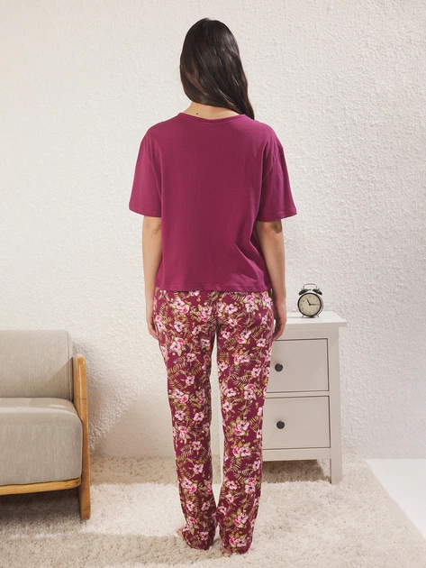 Пижама (футболка + штаны) женская хлопковая Trendyol THMSS24PT00230 S Bordeaux (8684737333215) - изображение 8