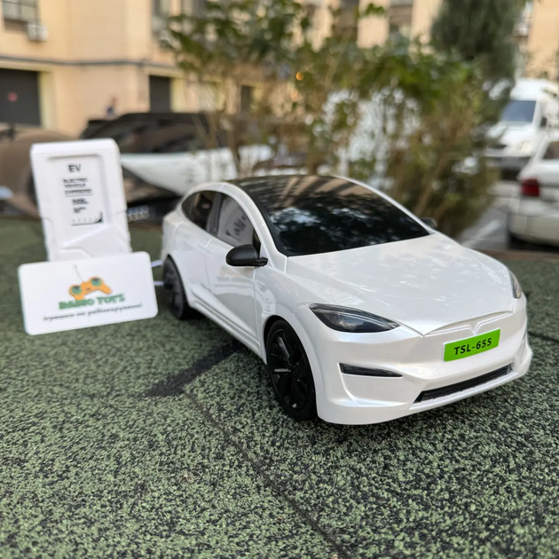 Інерційна металопластикова машинка PM3417 Tesla Model Х на радіокеруванні з зарядною станцією Біла - Фото 5 Інерційна металопластикова машинка PM3417 Tesla Model Х на радіокеруванні з зарядною станцією Біла - зображення 5