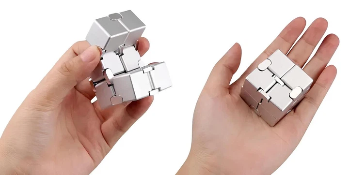 Нескінченний кубик RESTEQ, антистрес Infinity Cube 38 мм. Іграшка-антистрес з алюмінієвого сплаву - Фото 6 Нескінченний кубик RESTEQ, антистрес Infinity Cube 38 мм. Іграшка-антистрес з алюмінієвого сплаву - зображення 6