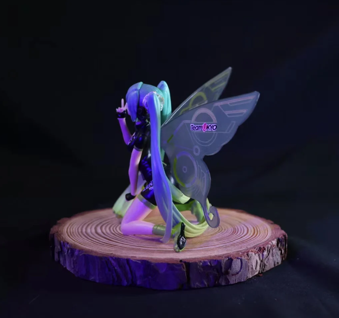 Аниме фигурка Hatsune Miku Racing Team Ukyo, Хацуне Мику в велоформе с крылышками, Vocaloid, 12 см (GS970) - изображение 4