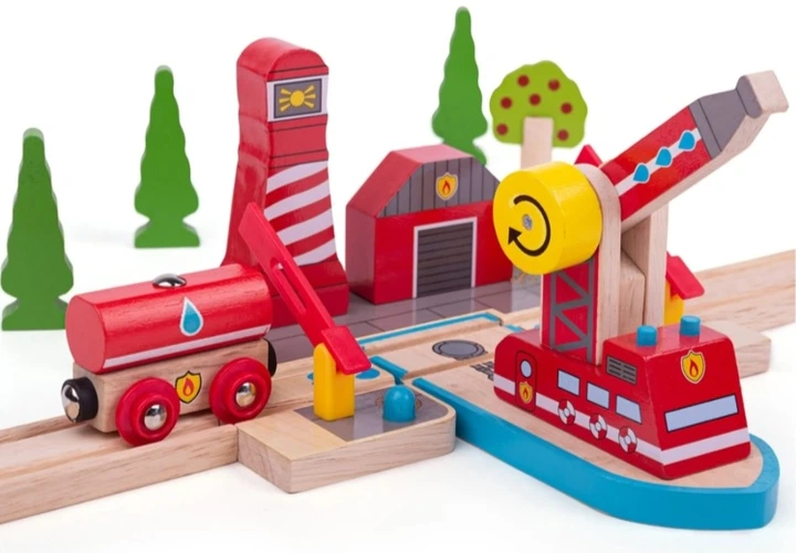 Drewniany zestaw ratunkowy Bigjigs Rail Straż pożarna i ratownictwo morskie (0691621092613) - obraz 8