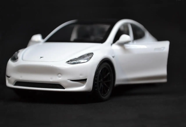 Інерційна металева машинка Tesla Y, 39110 Авто Експерт з світловими та звуковими ефектами Біла 1:32 - зображення 7