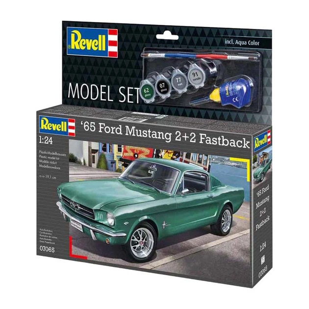 Zestaw modeli Revell 5380644 1965 Ford Mustang 2+2 Fastback Zielony 82 el (4009803667065) - obraz 2