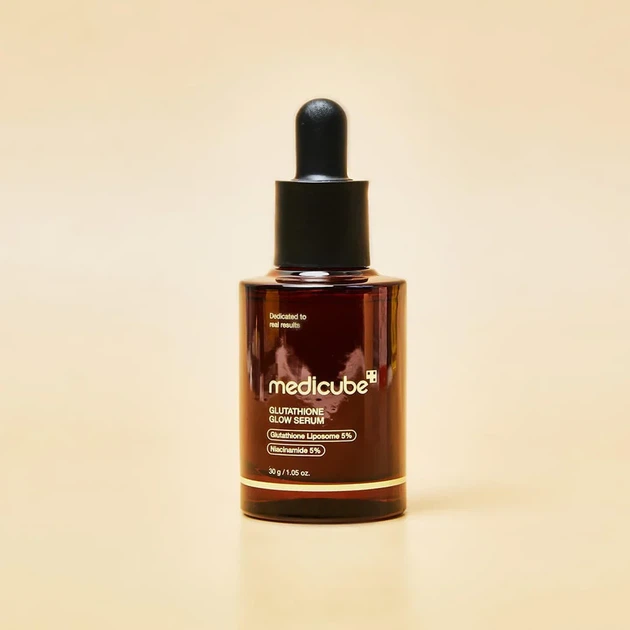 Освітлювальна сироватка з ліпосомальним глутатіоном Medicube Glutathione Glow Serum 30г - зображення 2