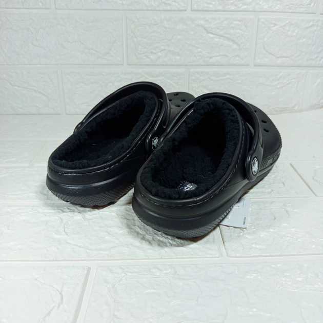 Детские утепленные сабо Crocs Classic Lined Clog Kids black J3 33-34 арт.207010-060 - Фото 2 Детские утепленные сабо Crocs Classic Lined Clog Kids black J3 33-34 арт.207010-060 - изображение 2