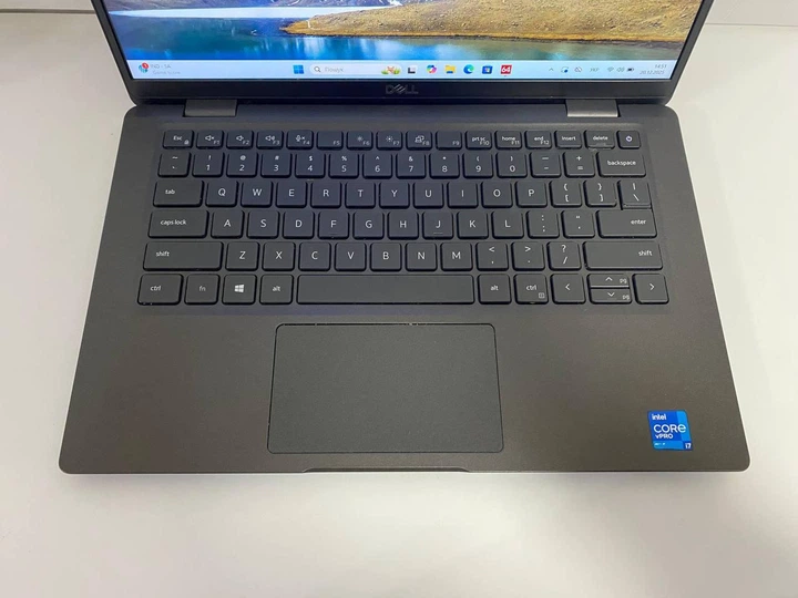Ноутбук Dell Latitude 7320 13.3" (i7-1185G7 / 16GB / SSD 256GB / 1920х1080 IPS Сенсорний) б/в - зображення 4