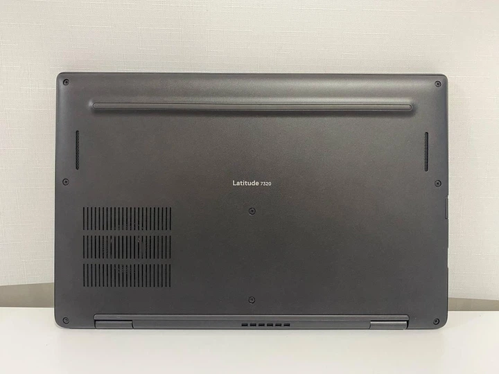 Ноутбук Dell Latitude 7320 13.3" (i7-1185G7 / 16GB / SSD 256GB / 1920х1080 IPS Сенсорний) б/в - зображення 9