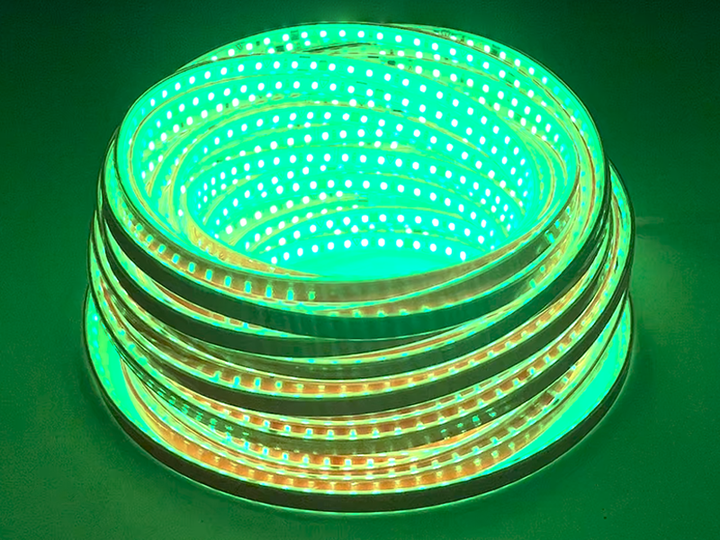 Світлодіодна стрічка 2835-120led-11х5.5mm-220V 9W/m IP65 зелена (50м у бабіні) #17-G AVT - Фото 2 Світлодіодна стрічка 2835-120led-11х5.5mm-220V 9W/m IP65 зелена (50м у бабіні) #17-G AVT - зображення 2