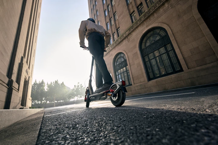 Электросамокат Segway Ninebot F3 PRO E Black-Grey (AA.05.17.02.0003) - изображение 6
