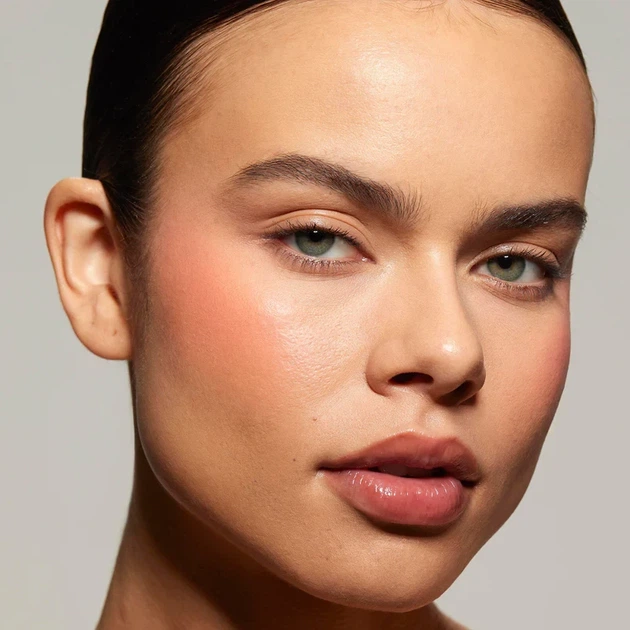 Гибридные румяна Kylie Cosmetics "Summer Sorbet" Hybrid Blush - изображение 4