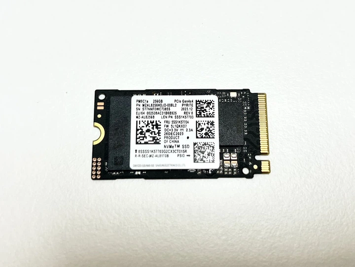 Samsung PM9C1a NVMe™ SSD - 256 ГБ, M.2 2240 – фото, отзывы