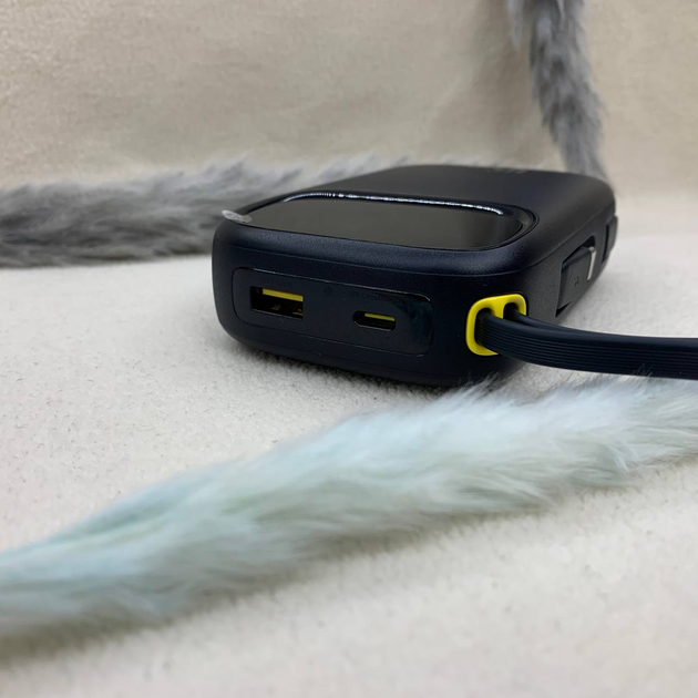 Павербанк Baseus EnerFill FC31 20000mAh 45W, LCD, 4 порти, швидка зарядка, чорний - Фото 2 Павербанк Baseus EnerFill FC31 20000mAh 45W, LCD, 4 порти, швидка зарядка, чорний - зображення 2