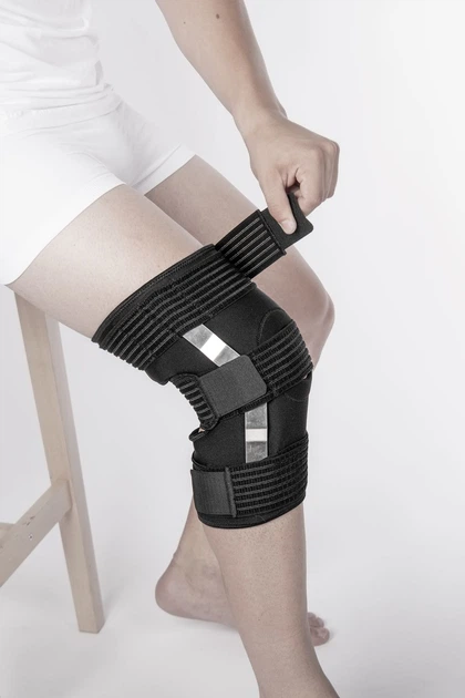 Бандаж на коленный сустав разъемный, универсальный Knee Brace UNI, ORT-90103, Orthoteh (Болгария) - Фото 5 Бандаж на коленный сустав разъемный, универсальный Knee Brace UNI, ORT-90103, Orthoteh (Болгария) - изображение 5