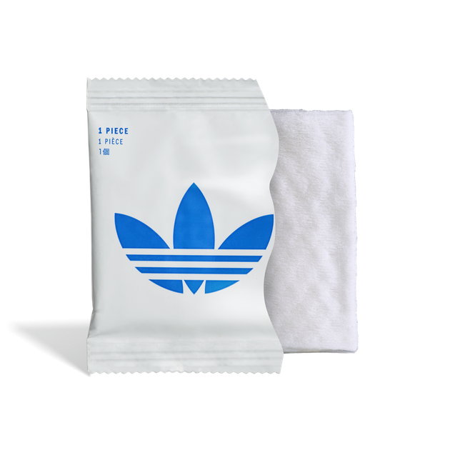 Серветки для чищення взуття Adidas by DFNS On-The-Go Cleaning Wipes — бамбукові, компостабельні, 6 шт - Фото 2 Серветки для чищення взуття Adidas by DFNS On-The-Go Cleaning Wipes — бамбукові, компостабельні, 6 шт - зображення 2