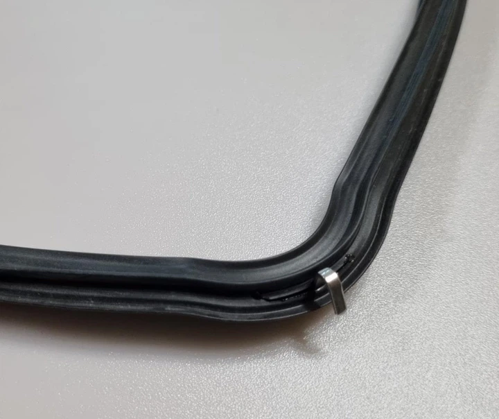 Оригинальный уплотнитель двери для духовки Beko 255440101, C00912536, C00939987 - изображение 4