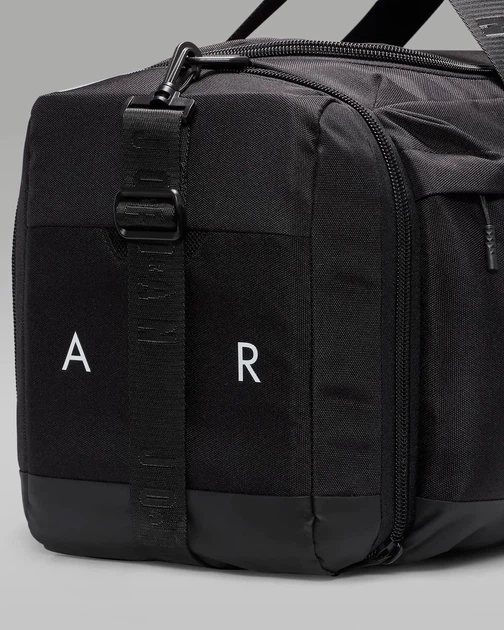 Спортивна сумка Jordan Velocity Duffle 62,5L ONE SIZE Чорний MM0920-023 - Фото 2 Спортивна сумка Jordan Velocity Duffle 62,5L ONE SIZE Чорний MM0920-023 - зображення 2