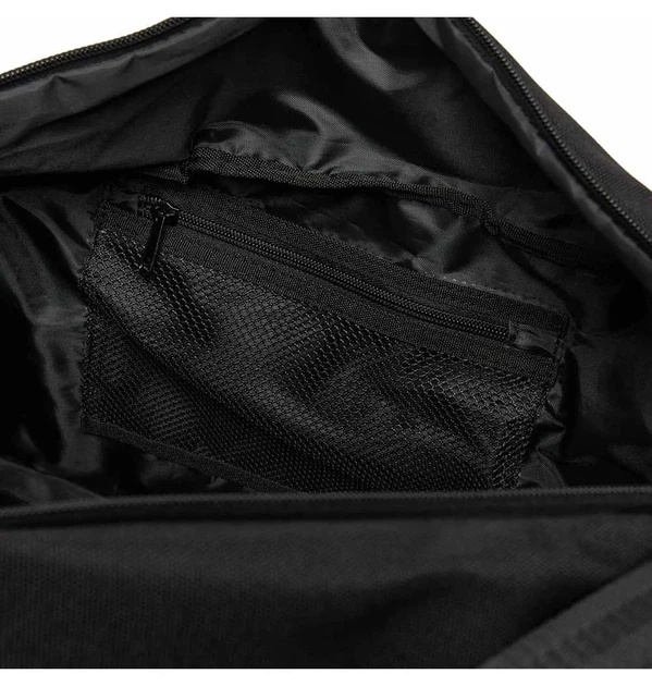 Спортивна сумка Jordan Velocity Duffle 62,5L ONE SIZE Чорний MM0920-023 - Фото 7 Спортивна сумка Jordan Velocity Duffle 62,5L ONE SIZE Чорний MM0920-023 - зображення 7
