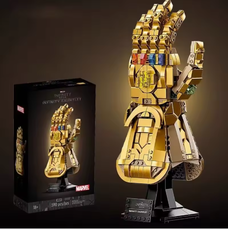 Конструктор Marvel Infinity Gauntlet Золотая Рукавица Бесконечности рука Таноса - изображение 5