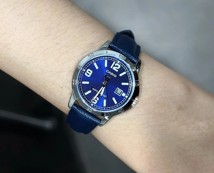 Жіночий годинник Casio LTP-V004L-2B - зображення 5