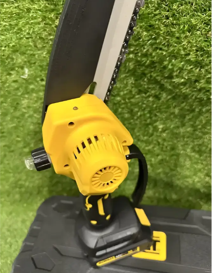 Пила акумуляторна DeWalt DCM195HN 20 см, 48 В, 6 Аh Ланцюгові електропили (Пили для обрізання гілок) Желтый DCM195HN - изображение 3