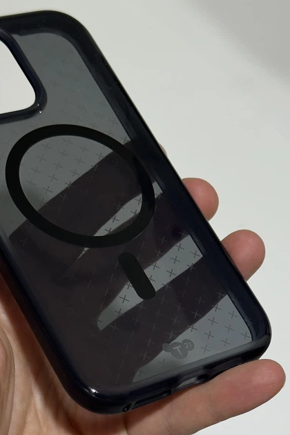 Чохол протиударний силіконовий Tech21 Evo Check MagSafe для Iphone 15 Pro Max (6.7") Smokey Black - зображення 4