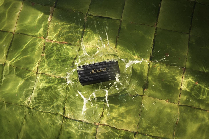 Głośnik przenośny Marshall Portable Speaker Emberton II Black and Brass (7340055391368) (955555909899971) - Outlet - obraz 15