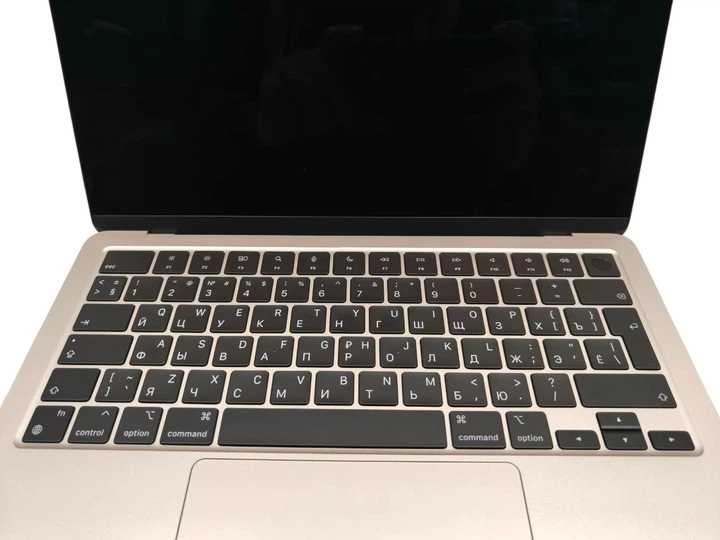 Laptop Apple MacBook Air 13.6" M2 16/256GB 2022 (MC7W4RU/A) (QWERTY + cyrylica) Starlight (SH20W9WH7P0) - Outlet - obraz 10