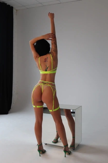 Спокусливий комплект колір яскравий жовтий Sexy desires Sweet cand розмір L - Фото 2 Спокусливий комплект колір яскравий жовтий Sexy desires Sweet cand розмір L - зображення 2