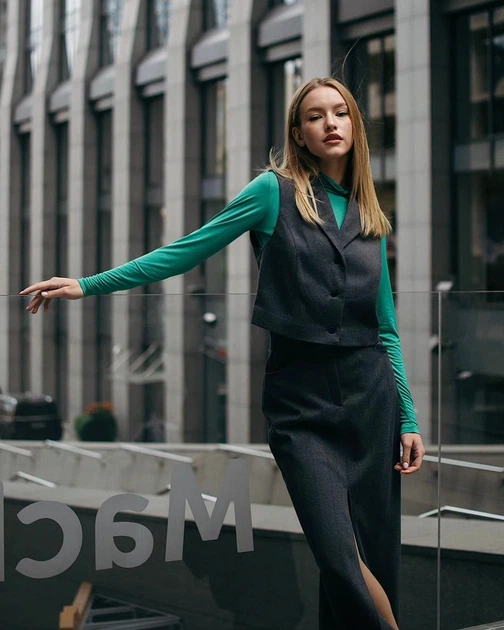 Жіноча тепла довга спідниця з розрізом LadyLike 46 Темно-сірий (ll2220167891404) - Фото 2 Жіноча тепла довга спідниця з розрізом LadyLike 46 Темно-сірий (ll2220167891404) - зображення 2