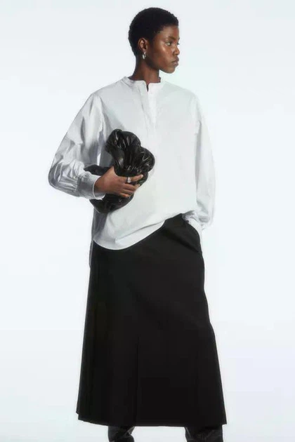 Блуза жіноча COS gathered grandad-collar blouse 1216241001 38 Білий - Фото 2 Блуза жіноча COS gathered grandad-collar blouse 1216241001 38 Білий - изображение 2