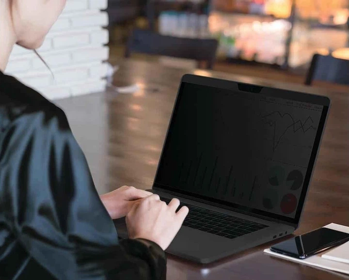 Фільтр конфіденційності Kensington Privacy Removable 2-Way 33.8cm 13.3" 16:10 (4049793057583) - зображення 2