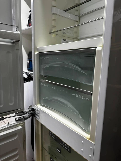 5/27 はたえ様 Встраиваемый холодильник Miele KF 9757 iD Б/У – фото, отзывы