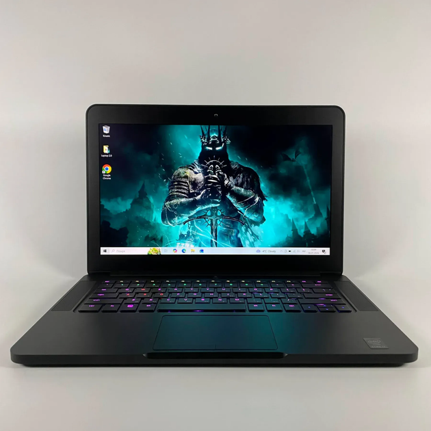 Ігровий ноутбук Razer Blade RZ09-0195 / 14" (1920x1080) IPS / Intel Core i7-6700HQ (4 (8) ядра по 2,6 - 3,5 ГГц) / 16 ГБ DDR4 / 1000 ГБ SSD / nVidia GeForce GTX 1060, 6 ГБ GDDR5, 192-біт / WebCam / HDMI б/в - Фото 2 Ігровий ноутбук Razer Blade RZ09-0195 / 14" (1920x1080) IPS / Intel Core i7-6700HQ (4 (8) ядра по 2,6 - 3,5 ГГц) / 16 ГБ DDR4 / 1000 ГБ SSD / nVidia GeForce GTX 1060, 6 ГБ GDDR5, 192-біт / WebCam / HDMI б/в - зображення 2