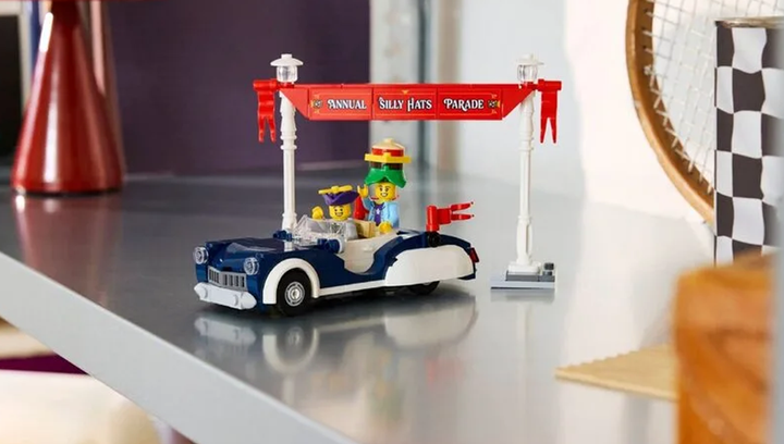Конструктор Lego Vintage Parade Car 40913 - изображение 6