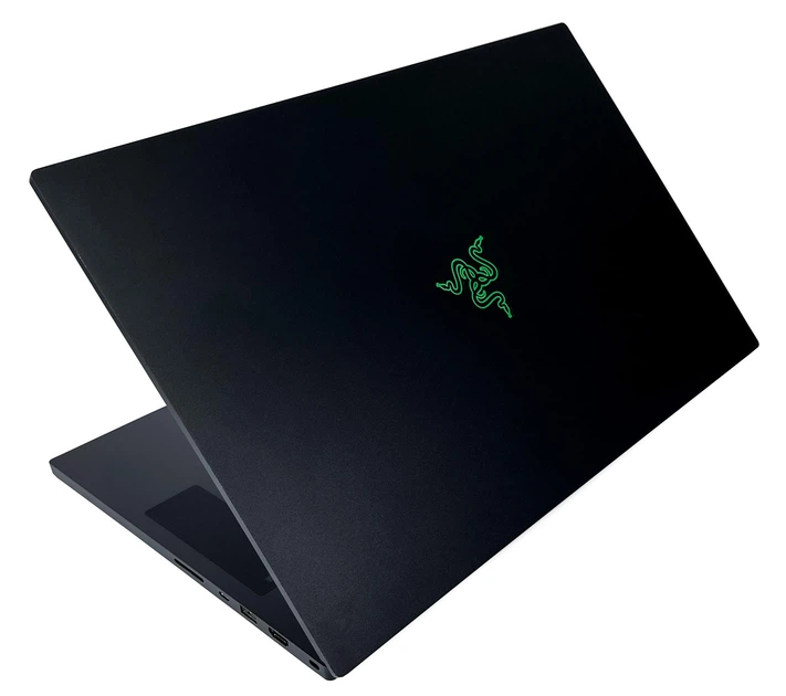 Ноутбук Razer Blade Pro 17: Core™ i7-10875H / RAM 32 ГБ / GeForce RTX 3070, 8 ГБ / SSD 512 ГБ / 17.3" IPS, 360 Гц / Б/В - зображення 9