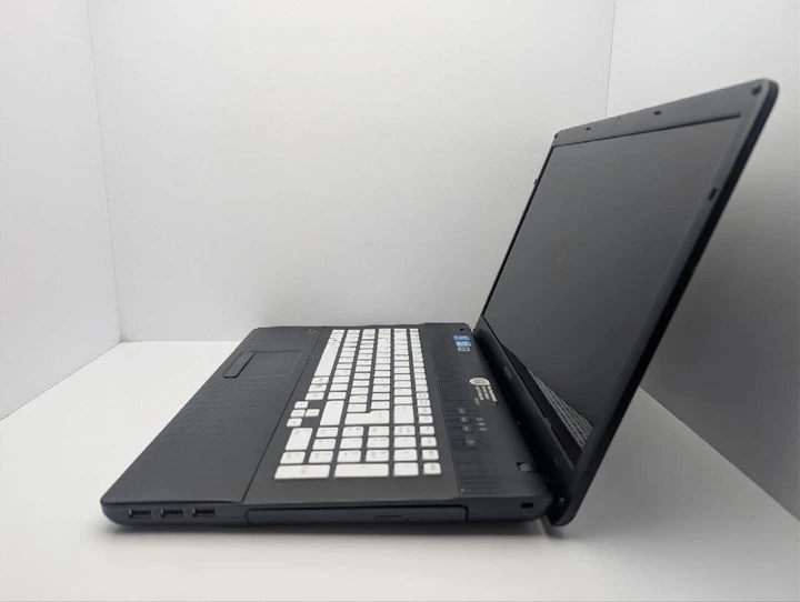 Ноутбук Sony Vaio EJ2M1E / 17.3" (1600x900) TN / Intel Core i5-2430M (2 (4) ядра по 2.4 - 3.0 GHz) / 8 GB DDR3 / 640 GB HDD / nVidia GeForce 410M, 1 GB GDDR3, 64-bit / WebCam / DVD-ROM б/у - изображение 5