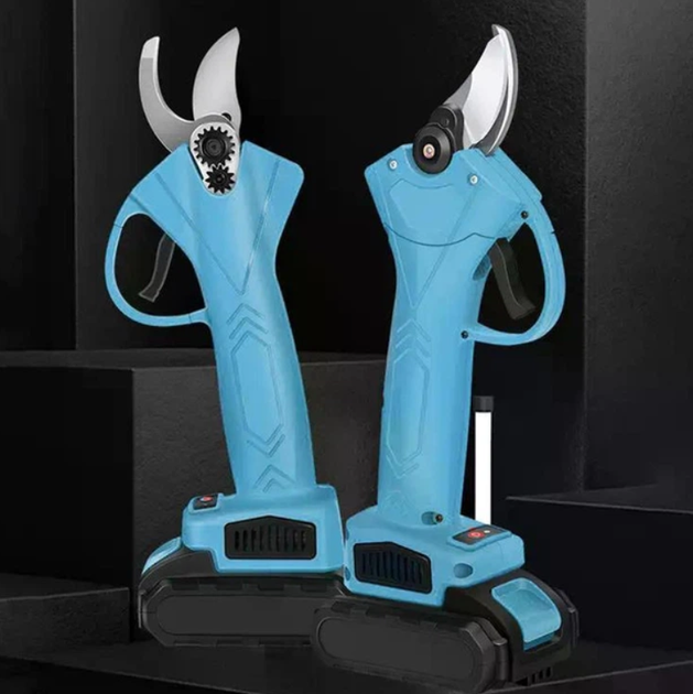 Секатор аккумуляторный Krafftec 42V 4Ah, толщина реза 38 мм, вес 1,5 кг, эргономичный, с кейсом, электросекатор для сада - Фото 5 Секатор аккумуляторный Krafftec 42V 4Ah, толщина реза 38 мм, вес 1,5 кг, эргономичный, с кейсом, электросекатор для сада - изображение 5