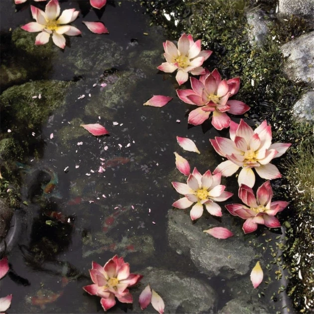 Dekor Gamers Grass Laserowe rośliny – Kwiat lotosu (738956791801) - obraz 2