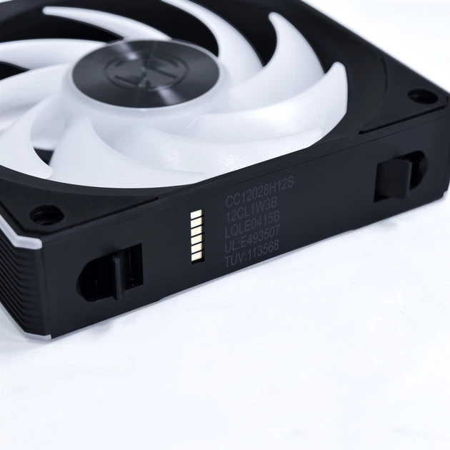 Кулер Lian Li Uni Fan CL Wireless 120-3 Black (G99.12CL1W3B.00) - Фото 12 Кулер Lian Li Uni Fan CL Wireless 120-3 Black (G99.12CL1W3B.00) - изображение 12